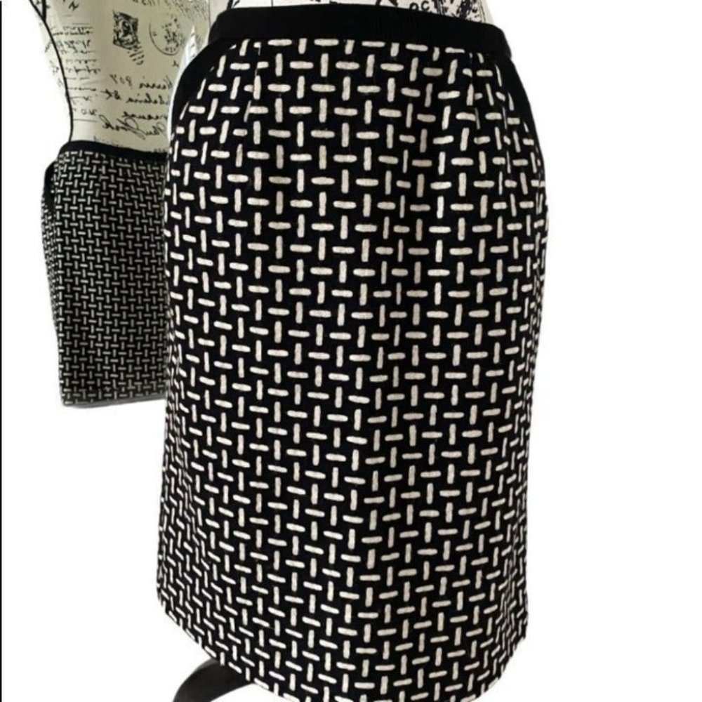 VTG TALBOTS Pencil Skirt Corporate Chic Black White Wool Lined Side Pockets Sz 6